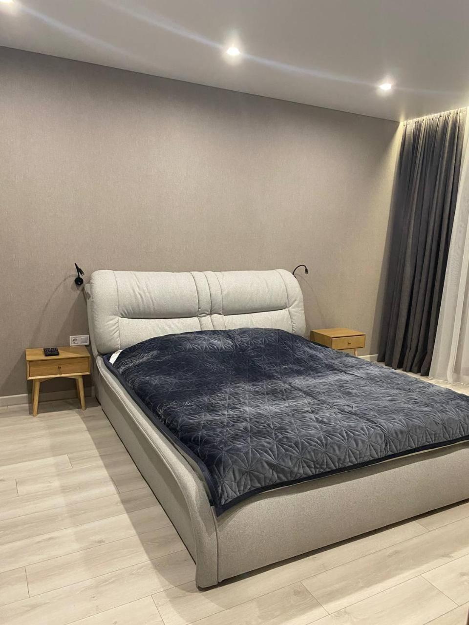 Apartpoltava Двокімнатні Апартаменти З Джакузі Біля Листопаду Exterior photo